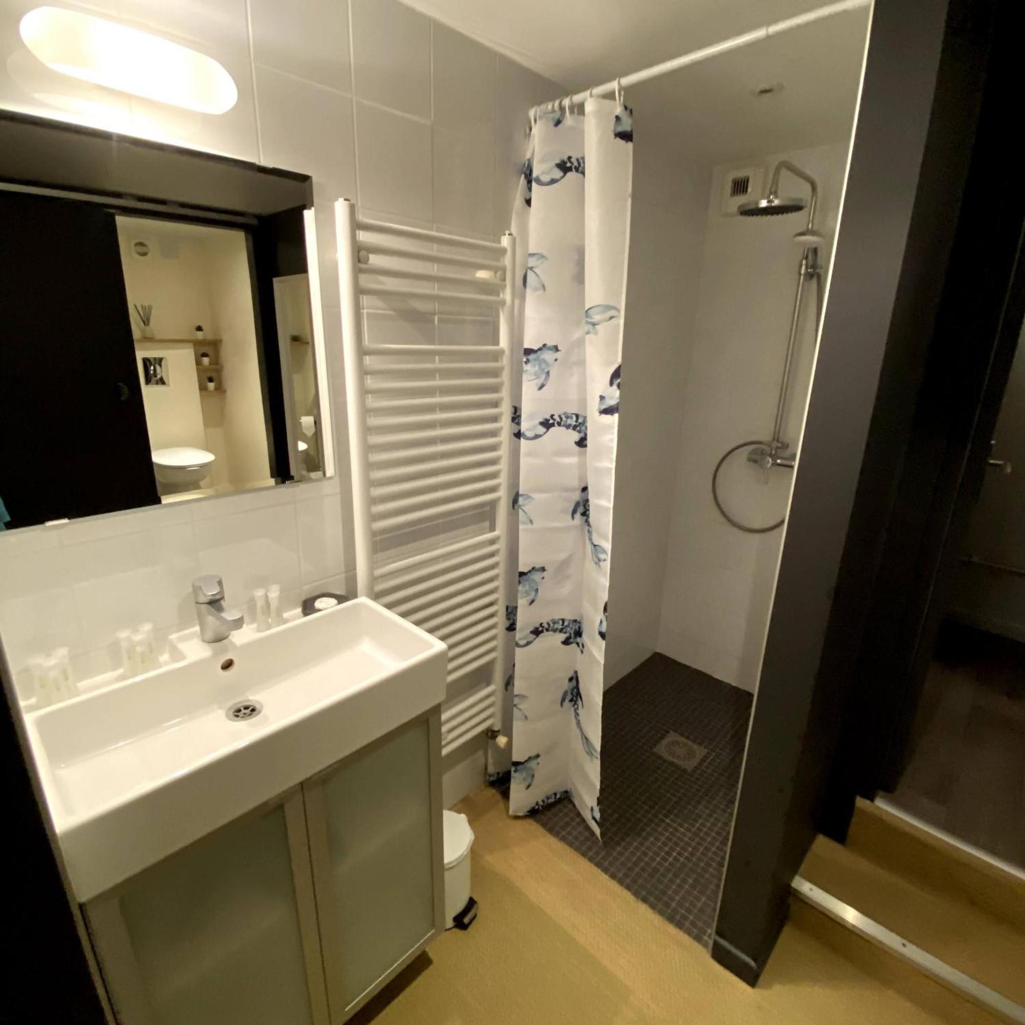 Au 10 Bed & Breakfast Luisant Bilik gambar